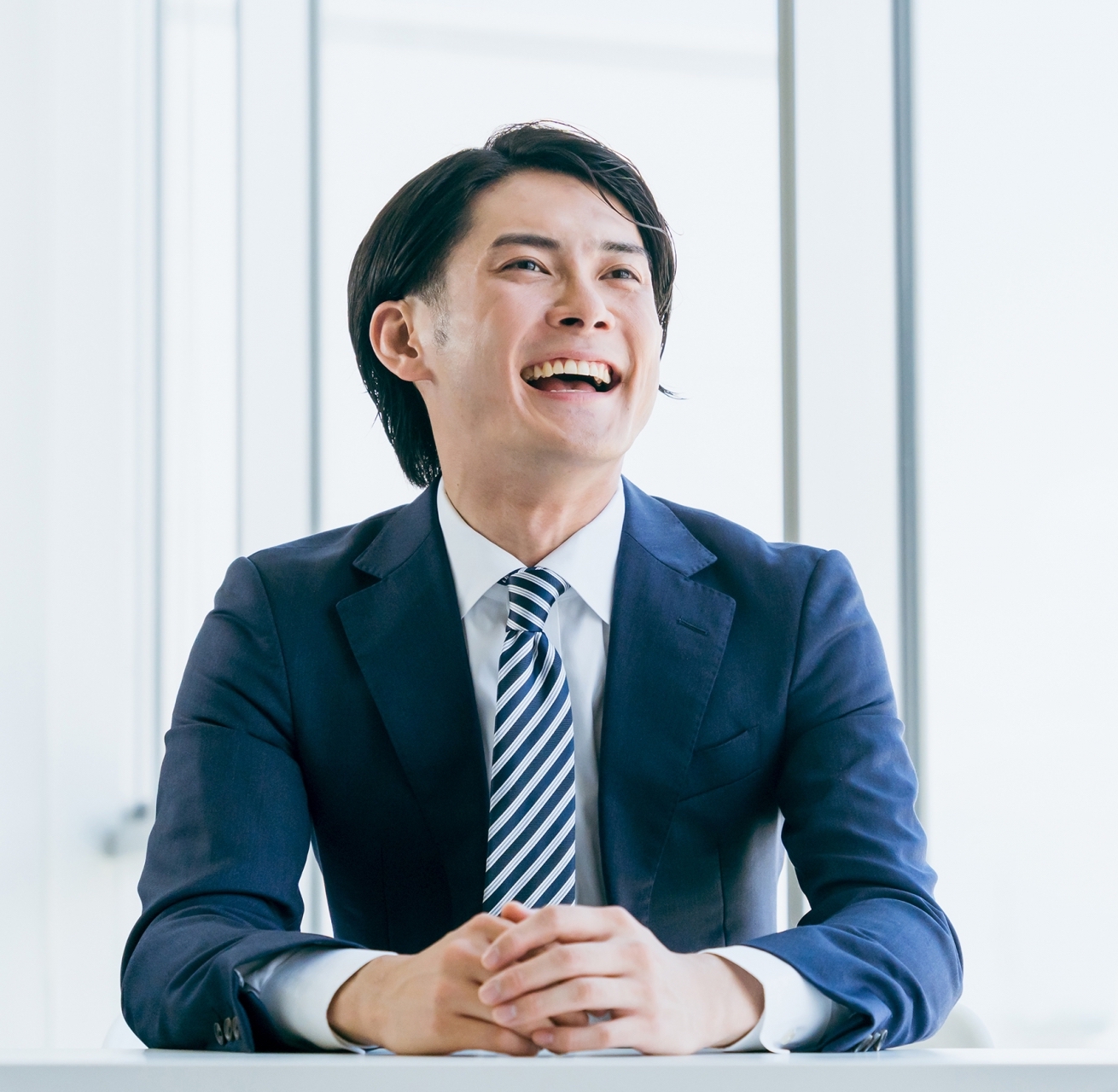 写真：インタビューサムネイル